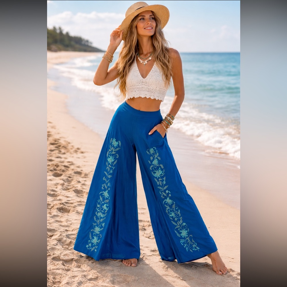 Blue Floral Embroidered Cotton Pants Size M vacay beach coastal made in india